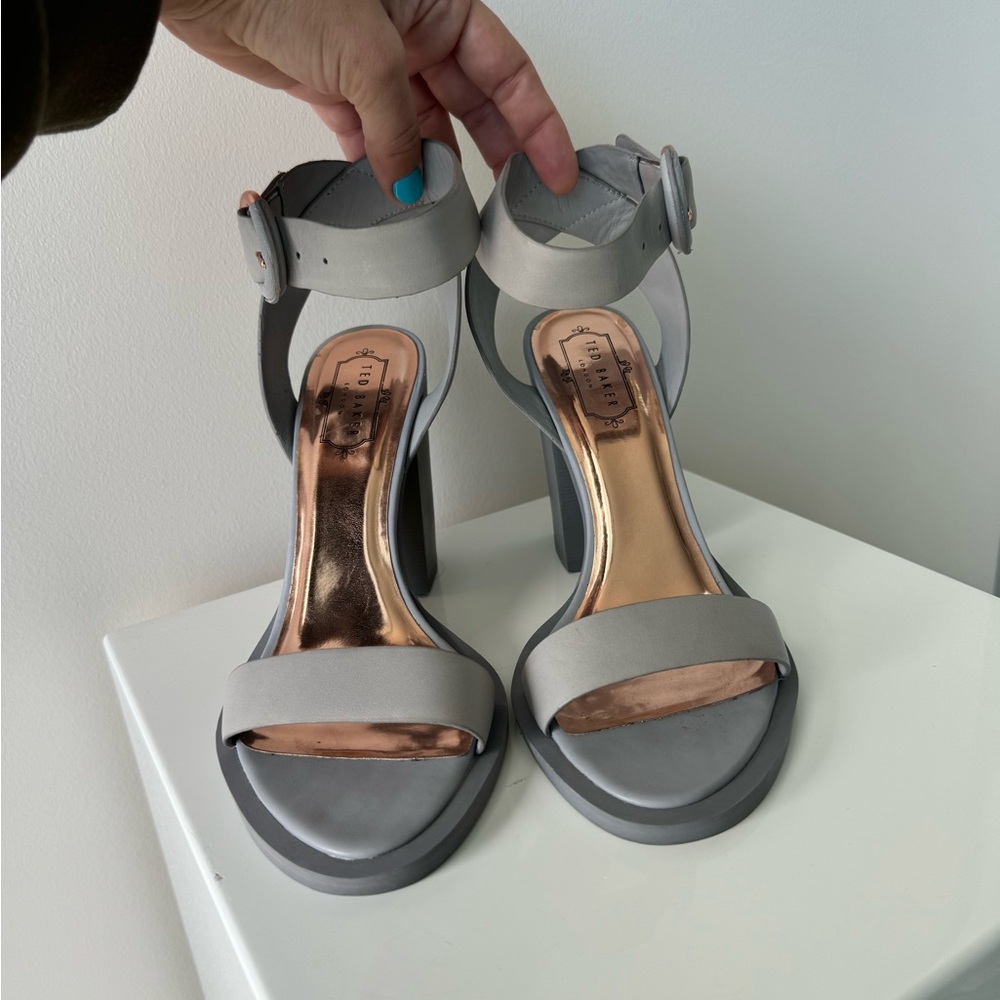 Ted Baker Elegant Gray Heels - Picture 10 of 11